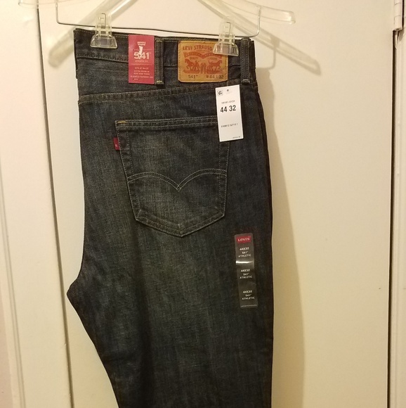 levi's dark wash jeans